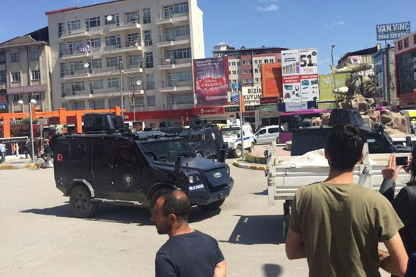 Van’da canlı bomba şüphelisi yakalandı