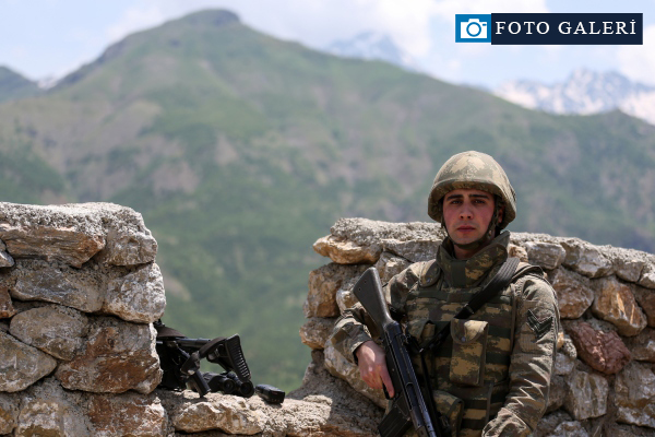 'Hudut kartalları' nöbette