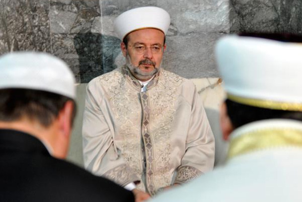 'Hayatın her anında kötülüklerden uzak olmamız lazım'