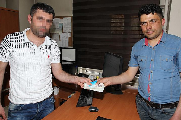 Hakkarili esnaftan örnek davranış