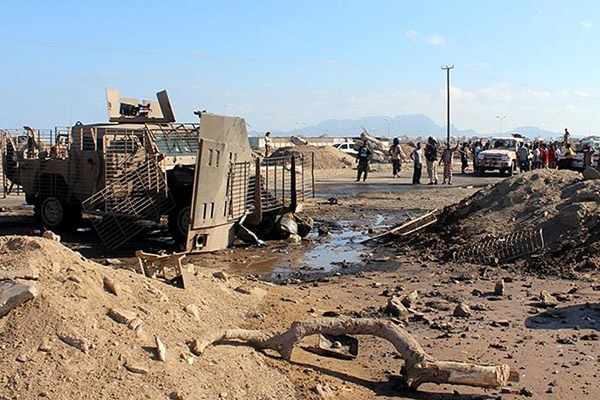 Yemen'de bombalı araç saldırısı: 20 ölü