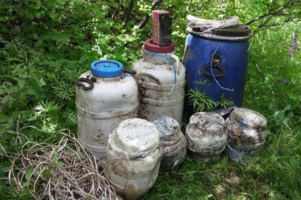Bitlis’te 600 kilo patlayıcı ele geçirildi