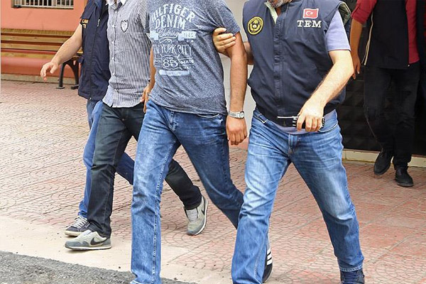 Adana'da PKK operasyonu: 12 gözaltı