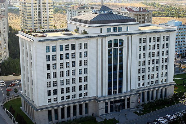 AK Parti iktidarında 8 hükümet kuruldu
