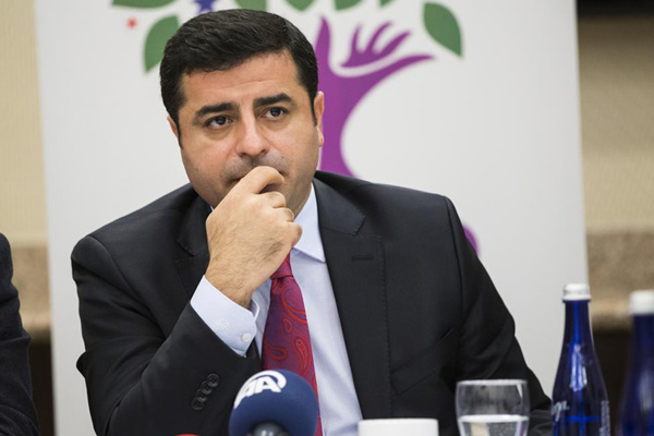 HDP'den dokunulmazlık kararı: İfade yok ortak metin var!
