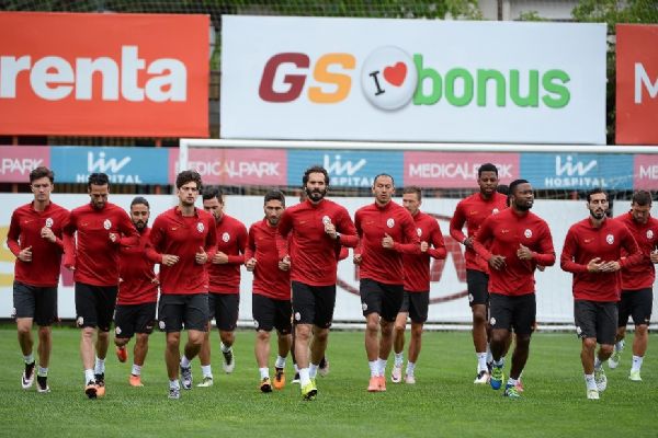 Galatasaray'ın kamp kadrosu belli oldu
