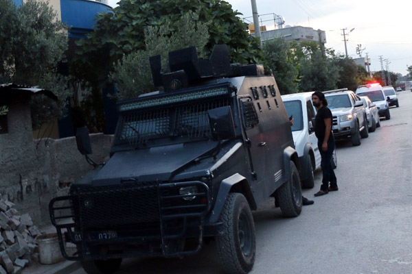 Adana’da PKK operasyonunda 12 tutuklama