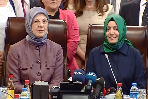 Aile ve Sosyal Politikalar Bakanlığı'nda devir teslim