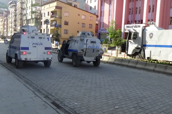 Hakkari'ye gösteri ve yürüyüş yasağı geldi
