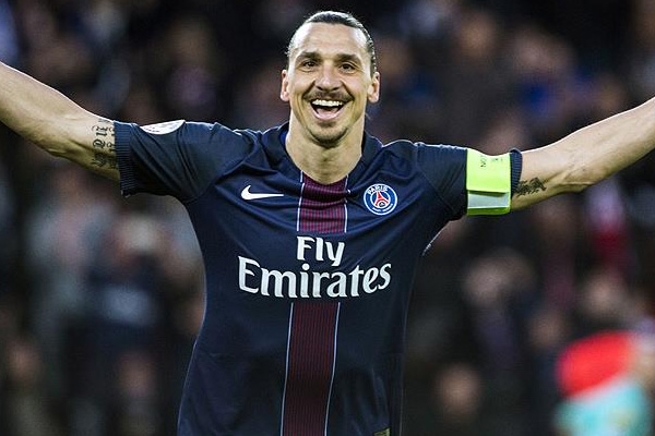 Ibrahimovic hâlâ kararını vermedi