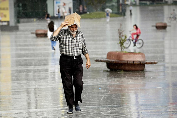 Sağanak yağışlar devam ediyor