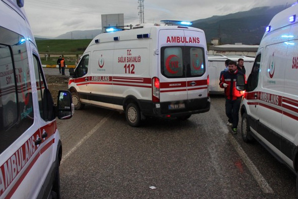 Aydın'da öğrenci servisi kaza yaptı: 1 ölü, 18 yaralı