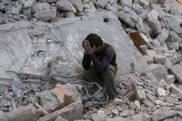 Halep'e hava saldırısı: 15 ölü, 35 yaralı