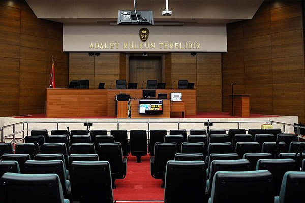 'FETÖ' operasyonunda 2 tutuklama