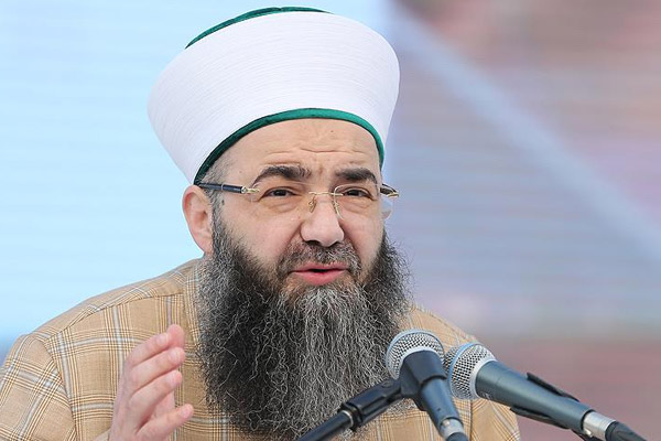 'Cübbeli Ahmet Hoca'nın yargılanması başladı