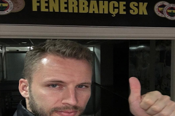 Fenerbahçeli futbolcudan duygusal veda