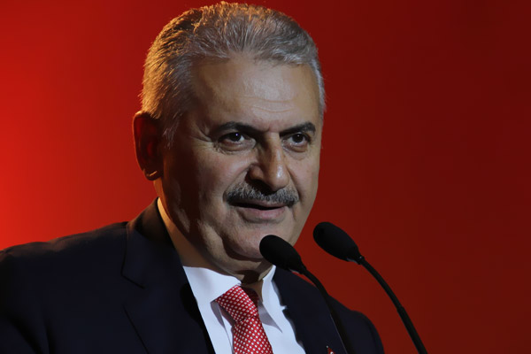 Ekonominin dümenine Binali Yıldırım geçiyor