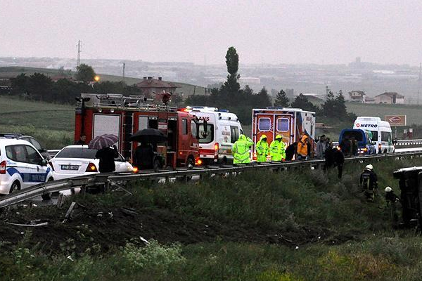 Çorum'da otobüs devrildi: 21 yaralı