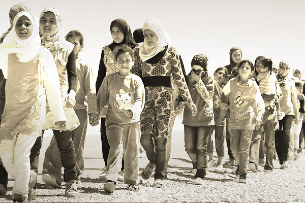 IŞİD'den kaçan binlerce insan, yardıma muhtaç