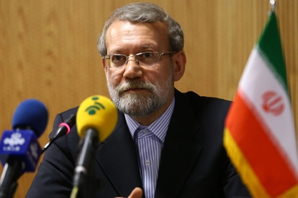 İran'da geçici meclis başkanı Laricani oldu