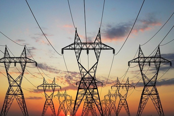 Elektrikte doğalgaza bağımlılık azalıyor