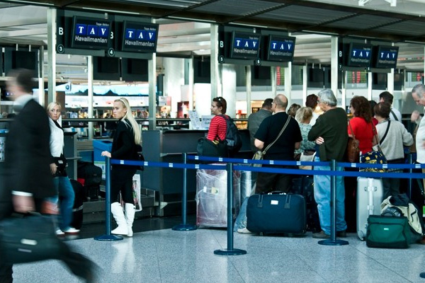 Havalimanında bunu yapana 1500 lira ceza!