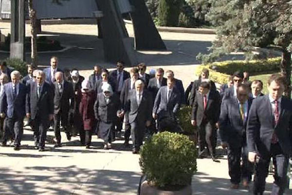 Binali Yıldırım'dan sürpriz ziyaretler