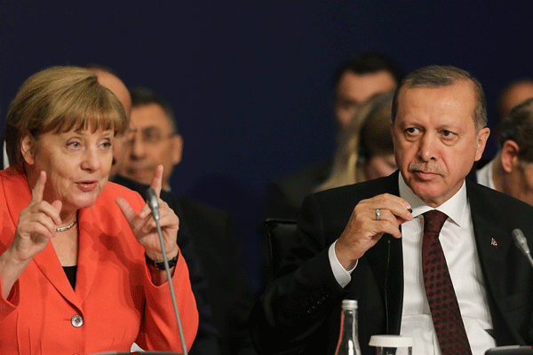 Financial Times'tan AB'ye sert eleştiri