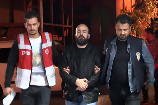 Cemaat'e Şafak Operasyonu: Bank Asya Genel Müdürü gözaltında