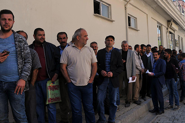 Yasak sonrası vatandaş zarar için koştu