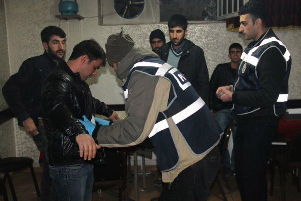 İstanbul'daki denetimlerde 133 kişi gözaltına alındı