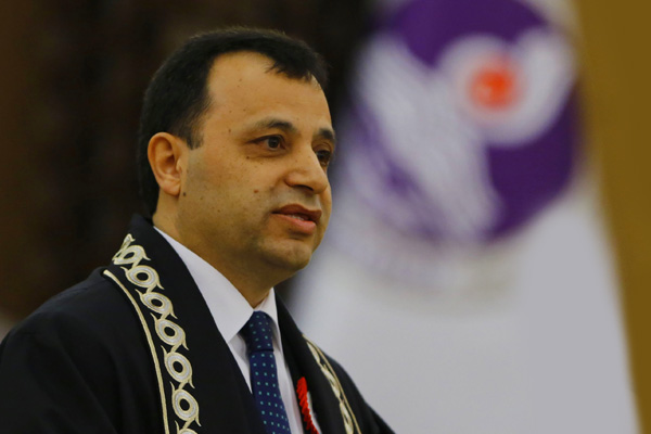 AYM Başkanı Arslan'a da davetiye gitti. O Erdoğan’ın gezilerine katılmadı