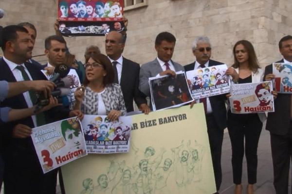 CHP’li vekillerden Meclis’te Gezi eylemi