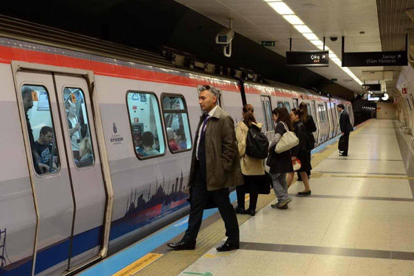 İstanbul'da metro seferlerine düzenleme