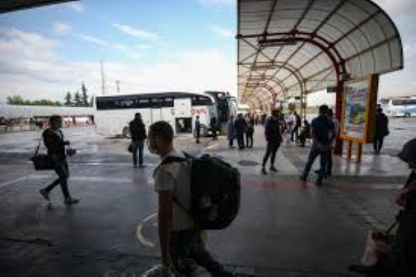 Şehirler arası kısıtlamanın kalkmasıyla otogarlarda hareketlilik başladı