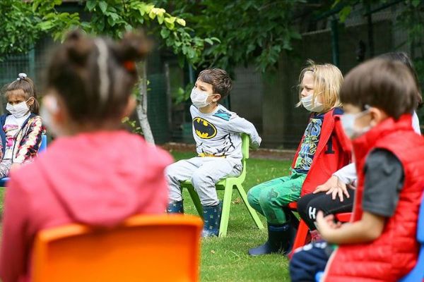 Kreşler öğrencilerle buluştu