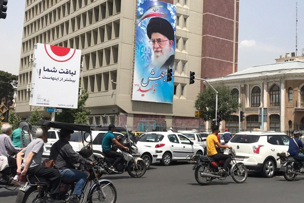 İran'da normalleşme sonrası korona vakalarında artış