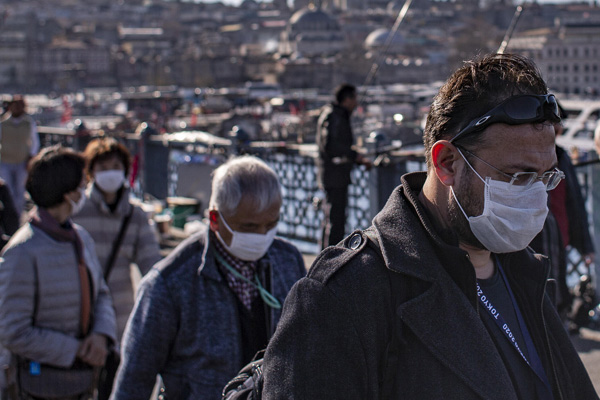 Vaka sayısı 100'ün altına ne zaman düşer? Bilim Kurulu üyesi Tezer tarih verdi