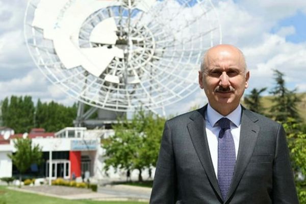 Ulaştırma Ve Altyapı Bakanı  otelcilerle görüştü