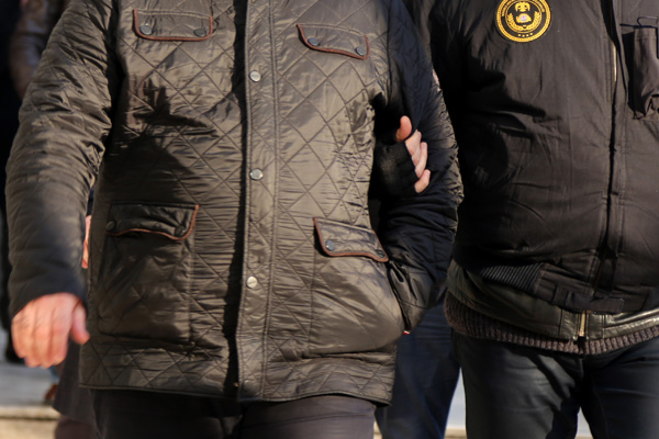 8 ilde FETÖ operasyonu: 26 gözaltı