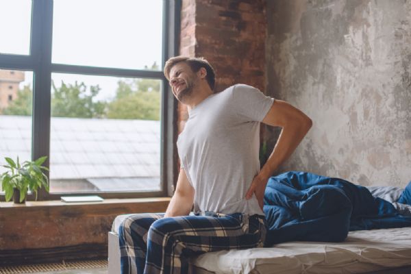 Bel fıtığınız varsa bu yanlışa düşmeyin!