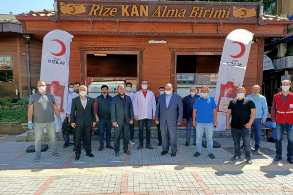 Yeniden Refah'tan Türk Kızılaya anlamlı destek!