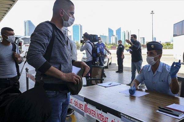 Başkente yeni celplerle gelen erler sıkı sağlık kontrolleriyle birliklerine alınıyor