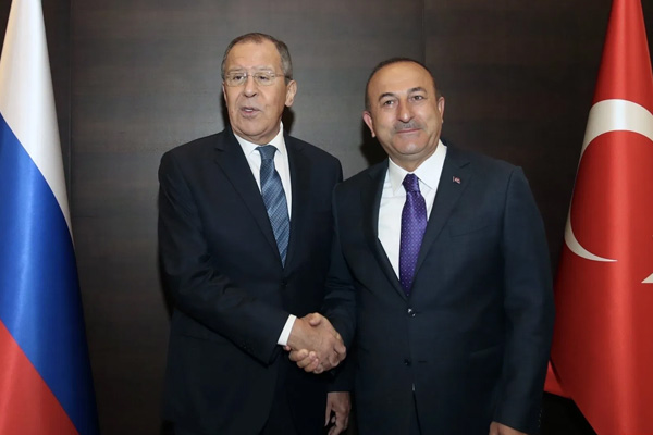 Bakan Çavuşoğlu, Rus mevkidaşıyla görüştü