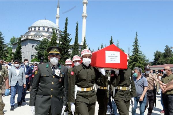 Şehit Anayurt son yolculuğuna uğurlandı