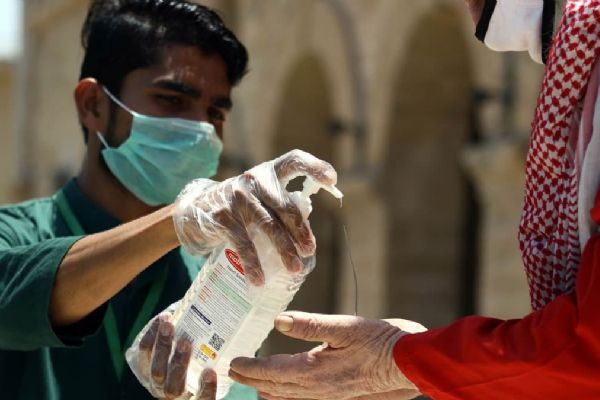 Pakistan'da son 24 saatte 4 bin 646 yeni koronavirüs vakası tespit edildi