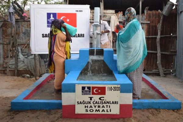 Kahramanlar Somali'ye hayat oluyor
