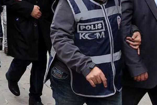 İstanbul'da kaçak ürün operasyonu: 14 gözaltı