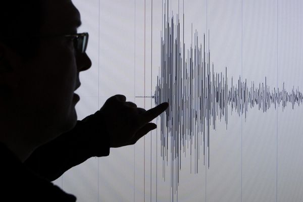 Balıkesir'de korkutan deprem