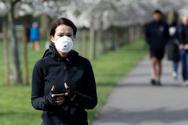 Sıcak hava koronavirüsü etkiler mi? Prof. Dr. Ceyhan yanıtladı